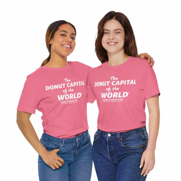 "The Donut Capital Of The World" Tom's Donut Original Pink T-shirts